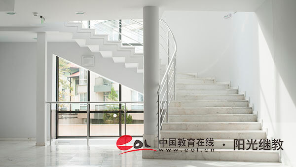 專科學(xué)歷怎么報(bào)名成人高考？報(bào)名專升本有什么條件？