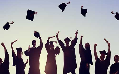 洛約拉馬利蒙特大學影視學院要準備什么申請材料