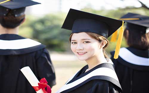 馬來西亞馬來亞大學(xué)讀研究生開銷一年大概多少