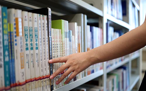 國際高中學(xué)費多少錢，怎么選擇適合自己的國際高中