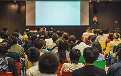 不同的法語考試優(yōu)勢劣勢是什么，費(fèi)用有什么區(qū)別