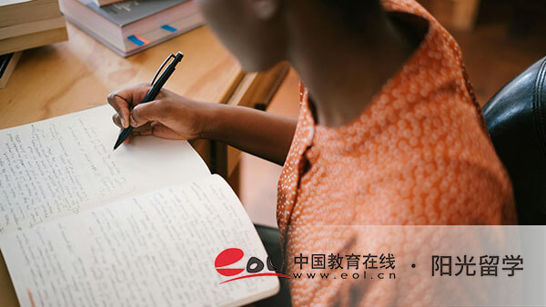 QS最新《中國留學生調(diào)查報告》，“畢業(yè)生就業(yè)力”成為中國學生選校時的關(guān)鍵指標