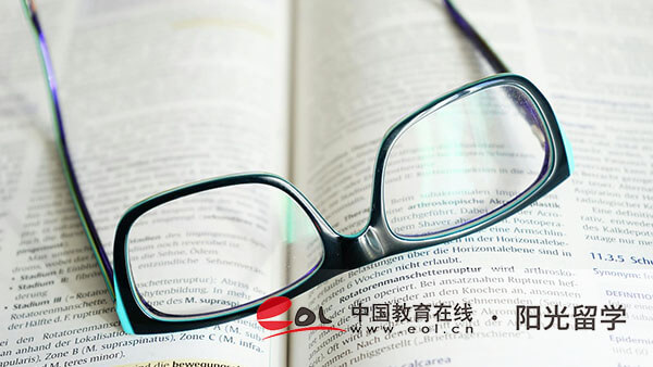 日本紡織品設(shè)計專業(yè)研究生留學(xué)費用