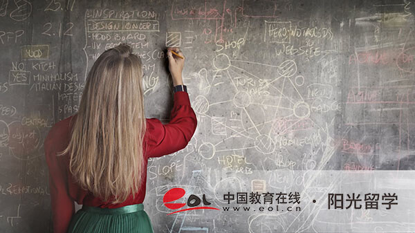 馬來(lái)西亞留學(xué)版畫(huà)專業(yè)本科費(fèi)用多少錢(qián)