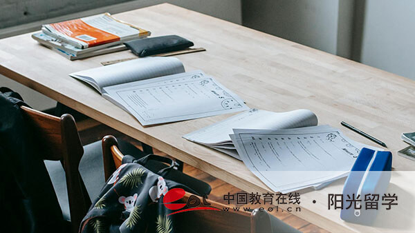 澳洲留學(xué)攝影專業(yè)研究生費(fèi)用是多少錢，有哪些申請條件