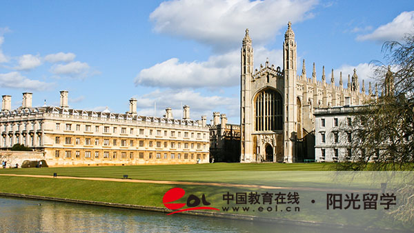 英國平面/視覺傳達設(shè)計專業(yè)本科留學(xué)費用